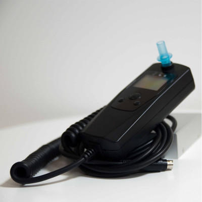 Алкотестер-блокиратор пуска автомобиля АлкоФор s30 Алкотестер-блокиратор пуска автомобиля АлкоФор s30