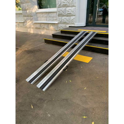 Пандус для инвалидов складной ПР-200 (2 м) Пандус для инвалидов складной ПР-200 (2 м)